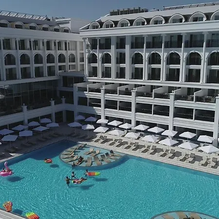 Hotel Sunthalia & Ultra Adults Only Party Sidé