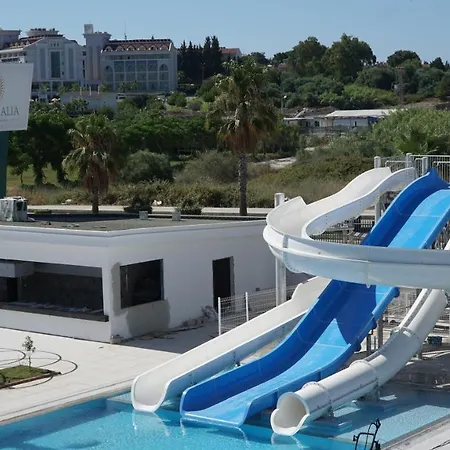 Sunthalia & Ultra Adults Only Party 5*